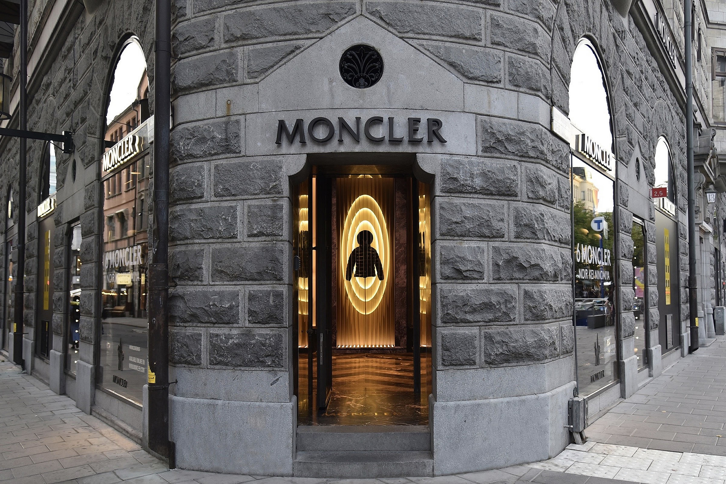 BARDULA STUDIO || WORKS - MONCLER